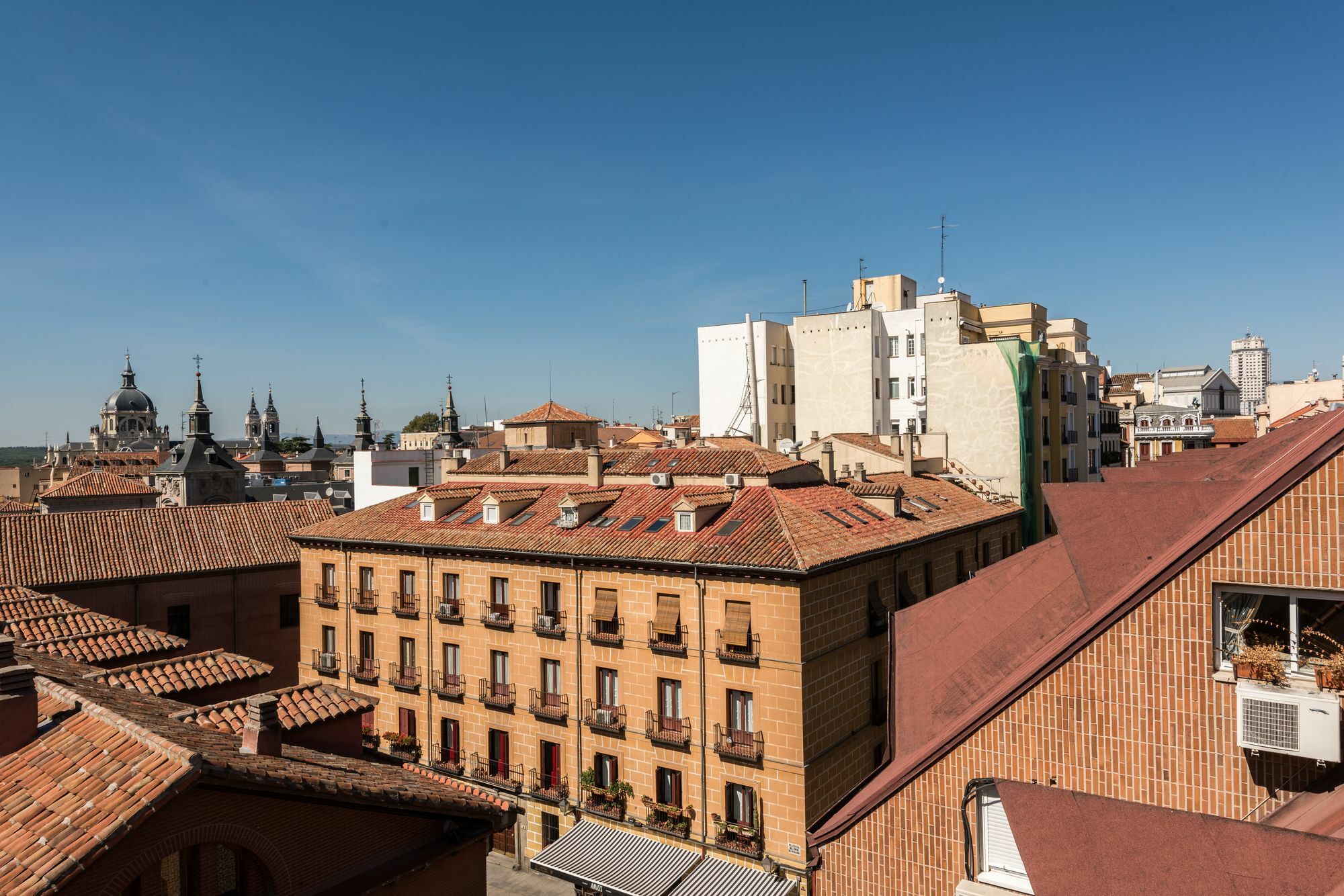 SmartRental Puerta del Sol Madrid Exterior foto